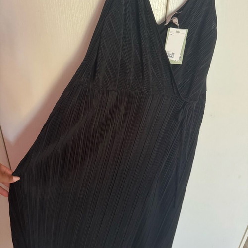Midi dress black new with tag H&M size L