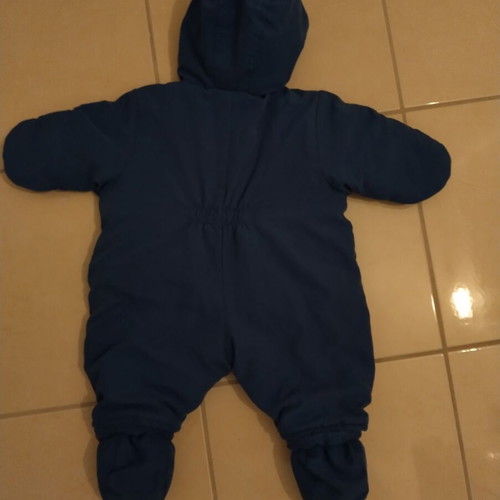 Winter baby jumpsuit Prenatal like new, light blue