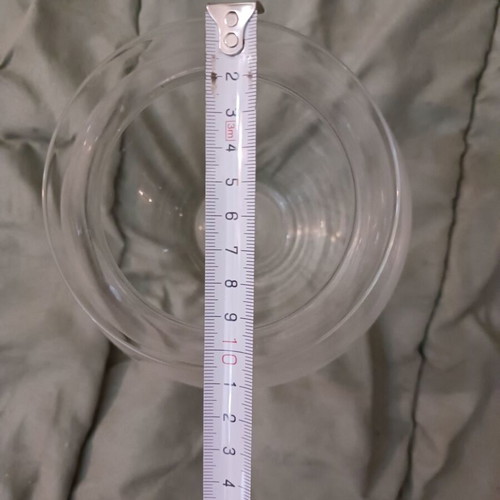 Glass vase 18cm like new