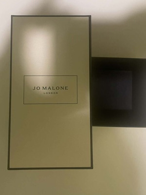 Jo Malone perfume packaging box 100ml like new