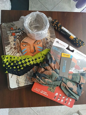Set of scarves, mug, and laces new