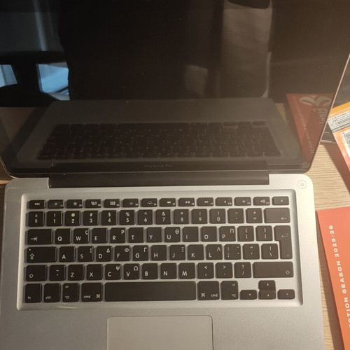 MacBook Pro 2011 laptop with 500GB HDD and 4GB DDR3 RAM