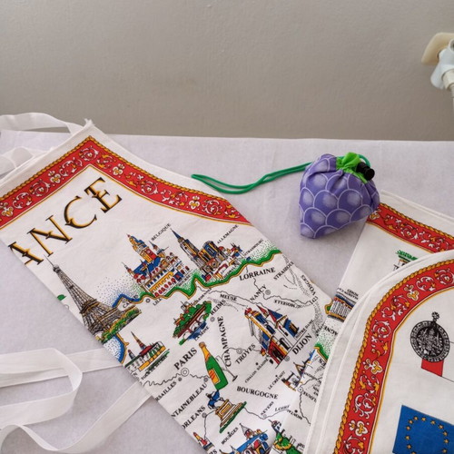 Apron France with gift foldable shopping bag, new