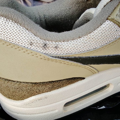 Nike Air Max 1 sneakers, size 41, olive color