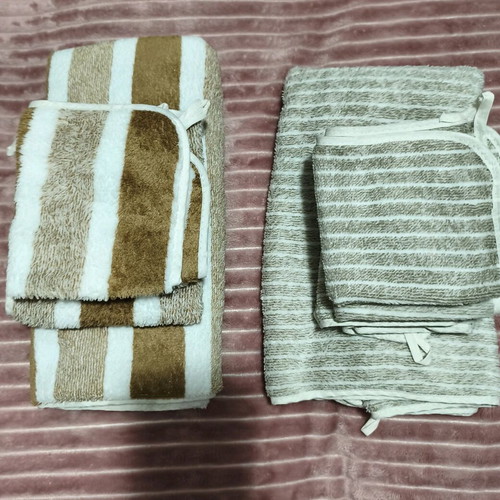 Microfiber towel set like new, 4 face, 2 hand, 2 body towels