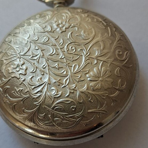 Molnia pocket watch 1970 used, mechanical winding over 48 hours autonomy