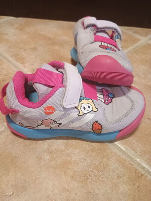 Adidas athletic shoes size 27 like new for girls