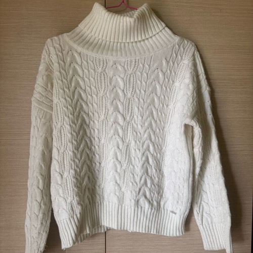 Toi&Moi turtleneck white like new, ideal also for M size