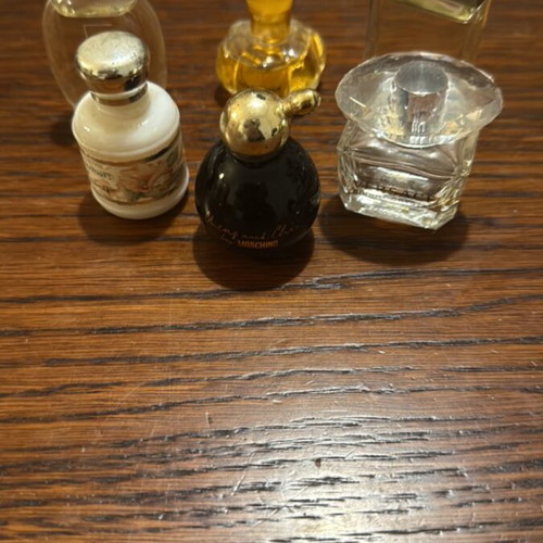 Perfumes used, pack of 6 mini bottles