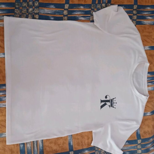 T-shirt white with print like new, size XL