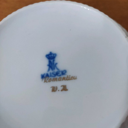 Kaiser 4 porcelain bowls like new, Romantica design