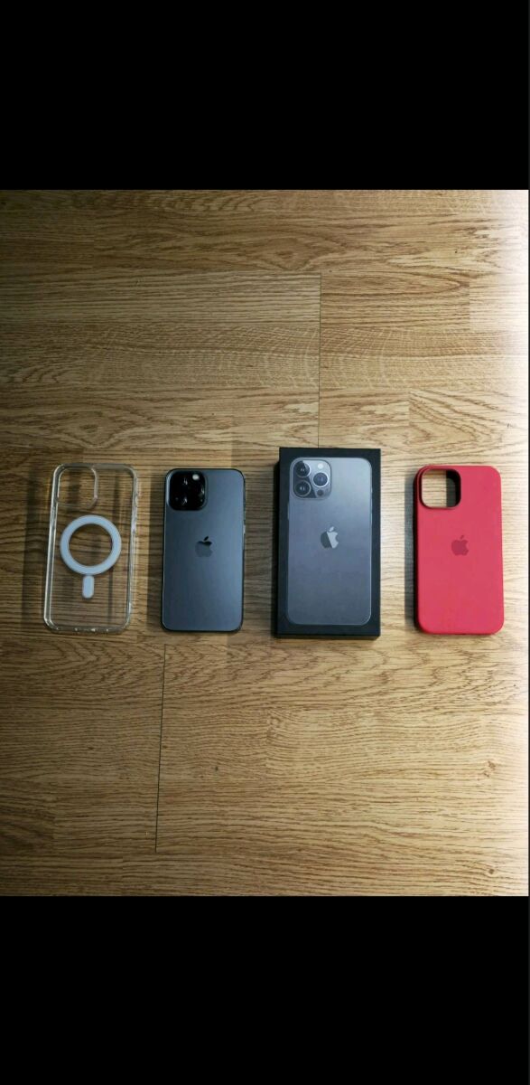 iPhone 13 Pro Max 1TB like new, black,… - € 700,00 - Vendora.cy