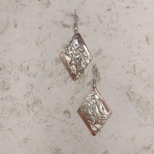 Silver plating dangling earrings like new, gold and silver colors