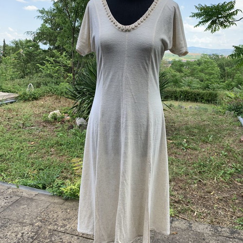 Dress embroidered with real shells like new, size M