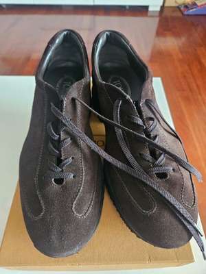 Παπούτσια Tod’s καστόρινα καφέ σαν καινούργια, casual