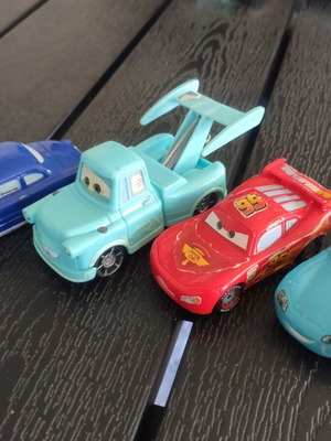 Cars plastic toy set used, pack of 4