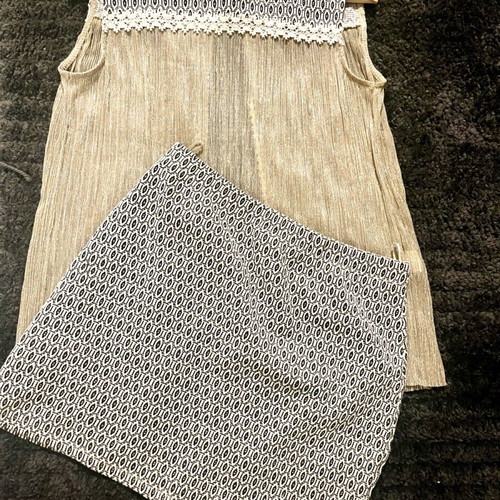 Innocent set top and skirt like new, beige and gold