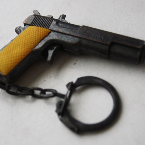 Colt 45 metal keychain 80's new