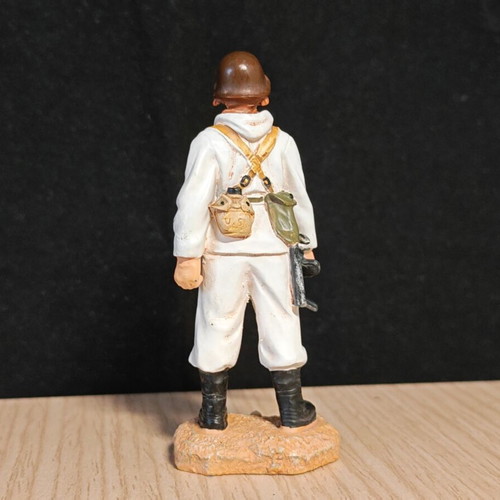 Collectible miniature figure of American soldier in winter camouflage, like new