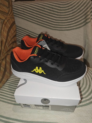 Kappa Logo Boldy Kid sneakers new, black with yellow details