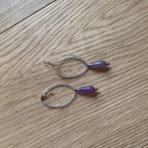 Dangling earrings like new with gray and purple semi-precious stone