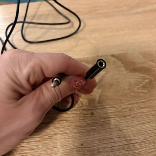 Lavalier microphone like new with splitter for smartphone and laptop