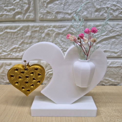 Decorative heart new, 3D printed with base