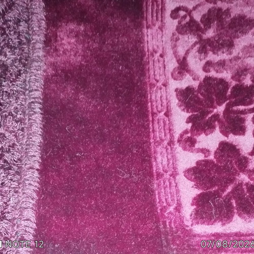 Velvet tablecloth wool deep red, like new, 1.80x1.80 m