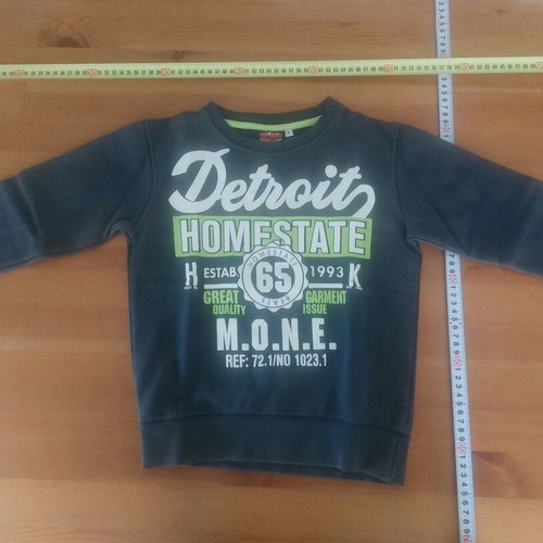 Children's sweatshirt used, blue, for ages 5-6