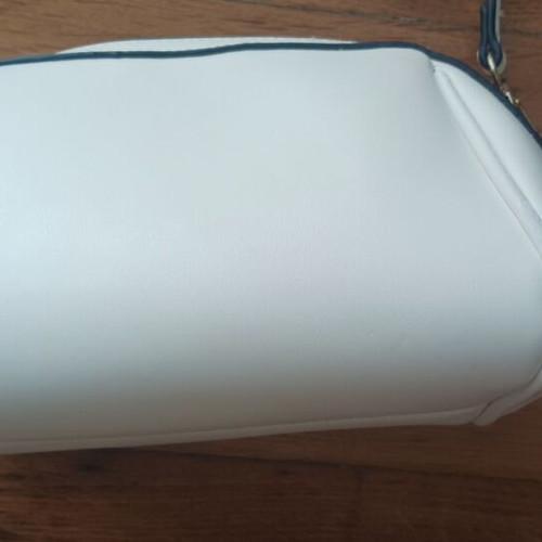 Verde small white crossbody bag used