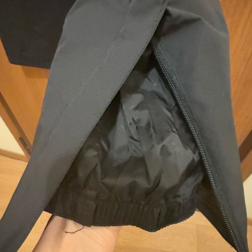 Exxtasy women's ski pants like new with detachable straps and HyperTEX