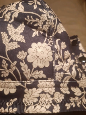 Oversized bra new gray with floral design and light padding