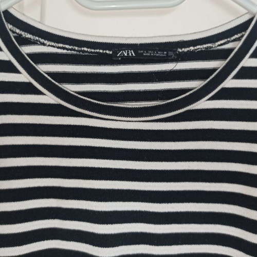 Zara black and white striped long-sleeve top Large like new with ruffles