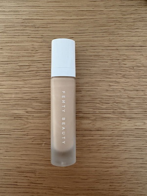 Fenty Beauty Pro Filt'r Soft Matte Longwear Foundation Shade 230