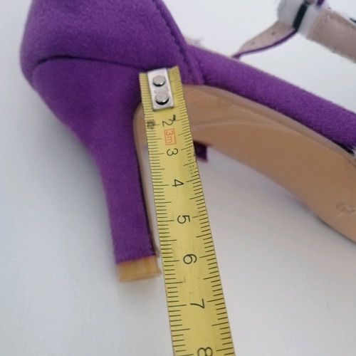 Suede pumps new size 39 with zebra pattern and purple details