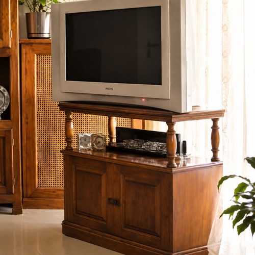 Skyrian Hand-Carved Furniture Set used, living room