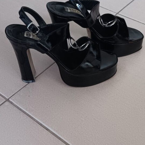 Sagiakos patent leather platform sandals black like new size 38