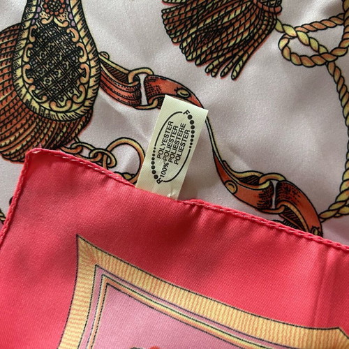 Scarf with patterns like new, white and red