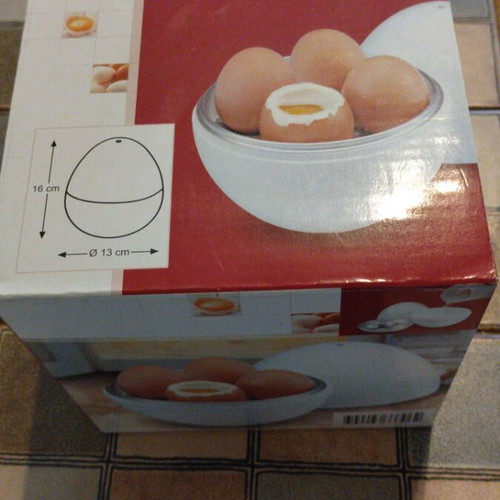 Microwave Egg Boiler new, cooks up to 4 eggs
