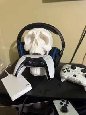 Headset and Controller Stand frame new, printed