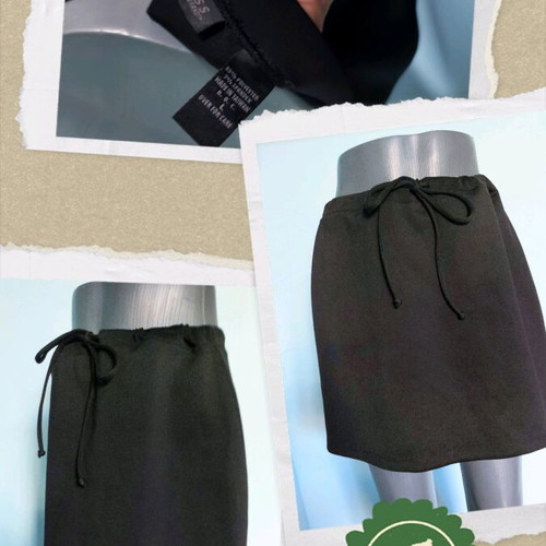 Express black mini skirt like new, size L/2XL