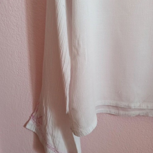 White women's blouse one size like new with bell sleeves
