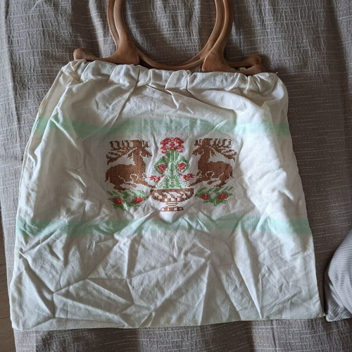 Handmade fabric shoulder bag like new, white