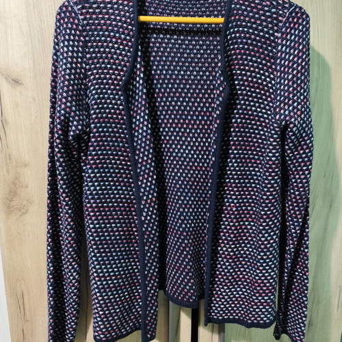 Knitted cardigan size Medium new with unique knitting