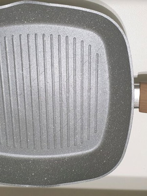 Tognana grill pan used, Italian made