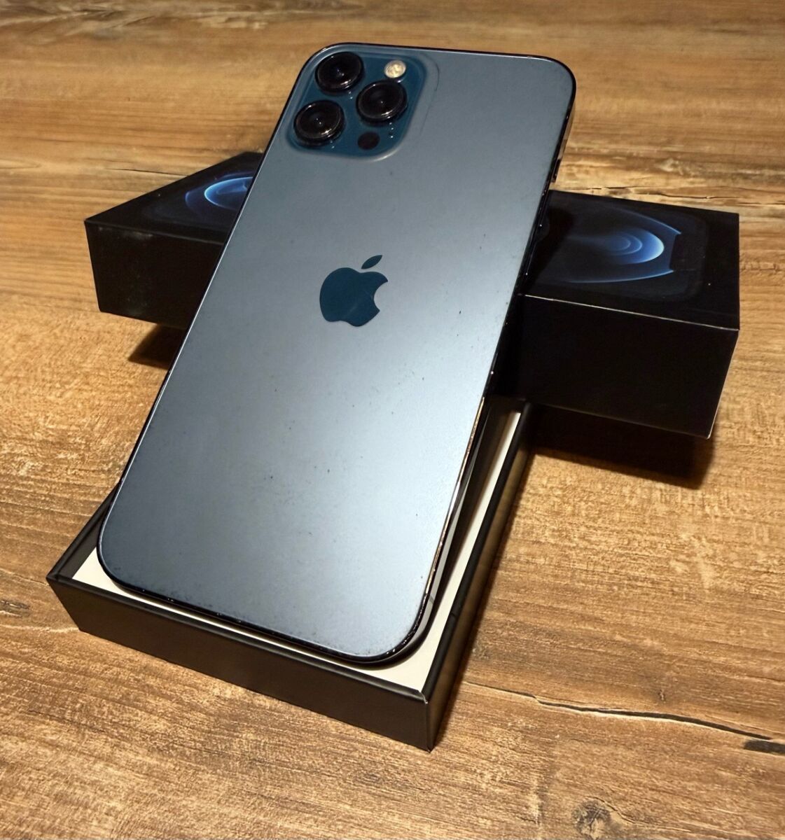 iPhone 12 Pro Max 128GB Deep Blue като… - € 320,00 - Vendora.bg