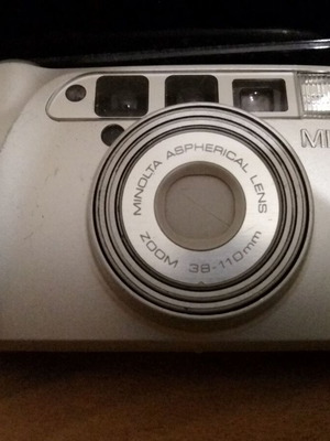 Minolta 38-110 мм Zoom Фотоапарат Използван с Асперичен Обектив и Каишка