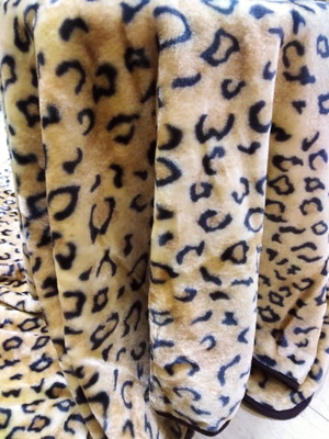 Velveteen blanket type Spain new, light and washable