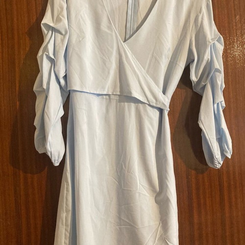 Women's shirt like new with sleeve design turquoise