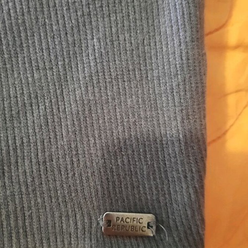 Pacific Republic top gray, like new, size XS
